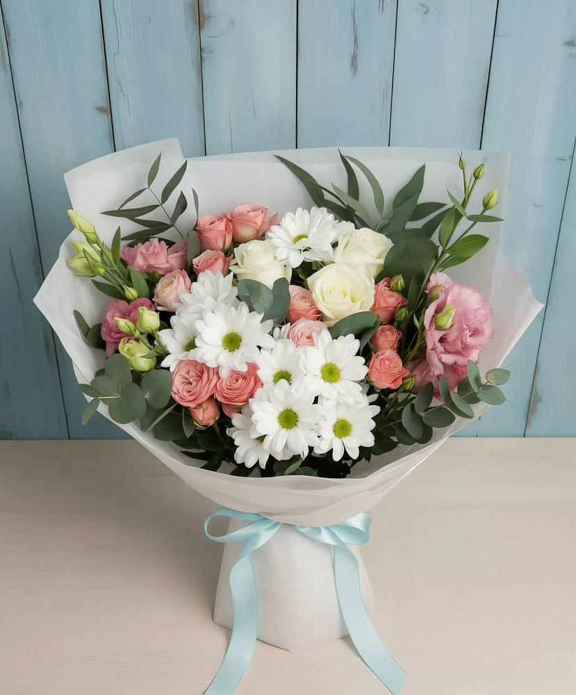 Букет цветов из: Розы, Лизиантусы и Хризантемы в Ростовановском