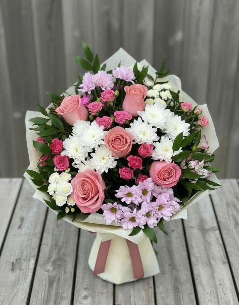 Букет цветов из: Альстромерии, Гвоздики, Розы и Хризантемы в Ростовановском
