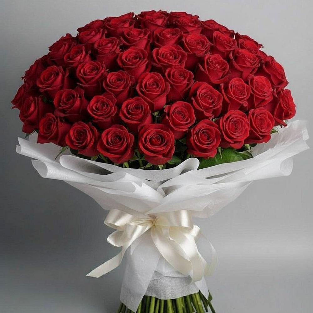 Букет 101 Красная роза Блэк Мэджик в Ростовановском