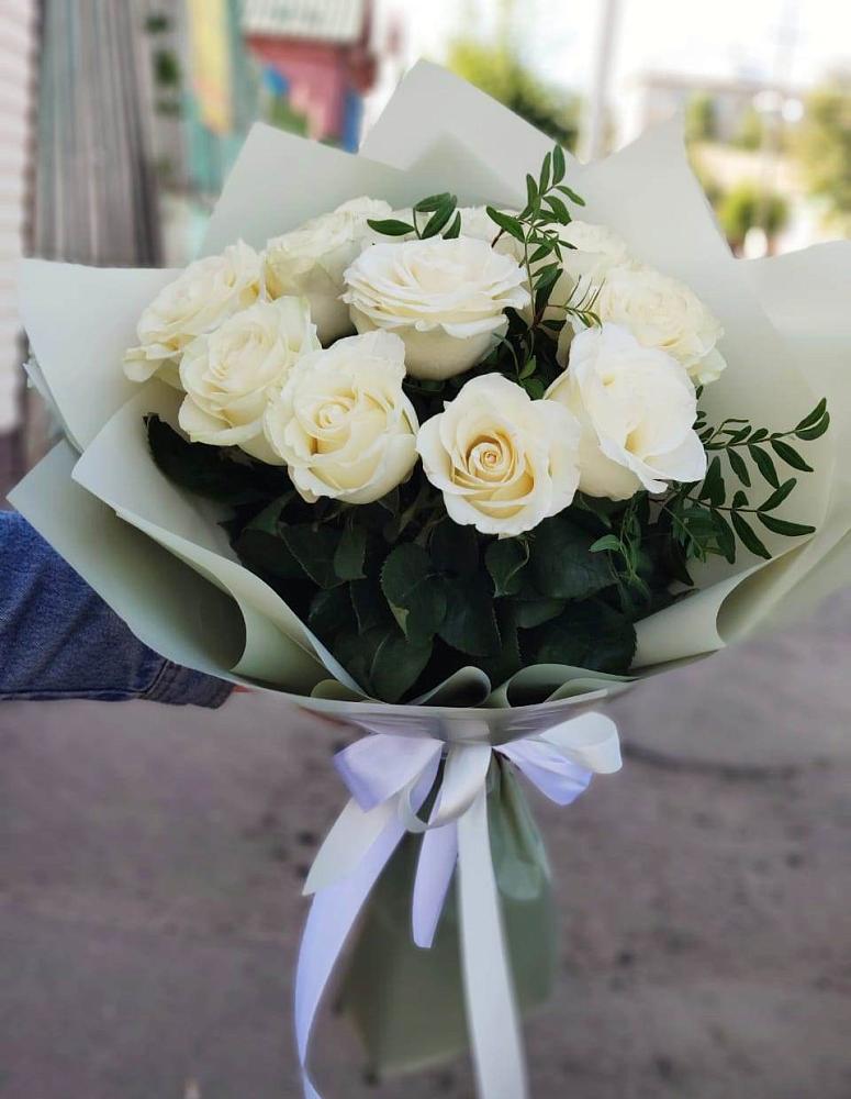 Букет Белые розы Проуд в Ростовановском