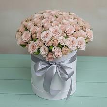 Цветочная композиция из Розы в шляпной коробке в Ростовановском