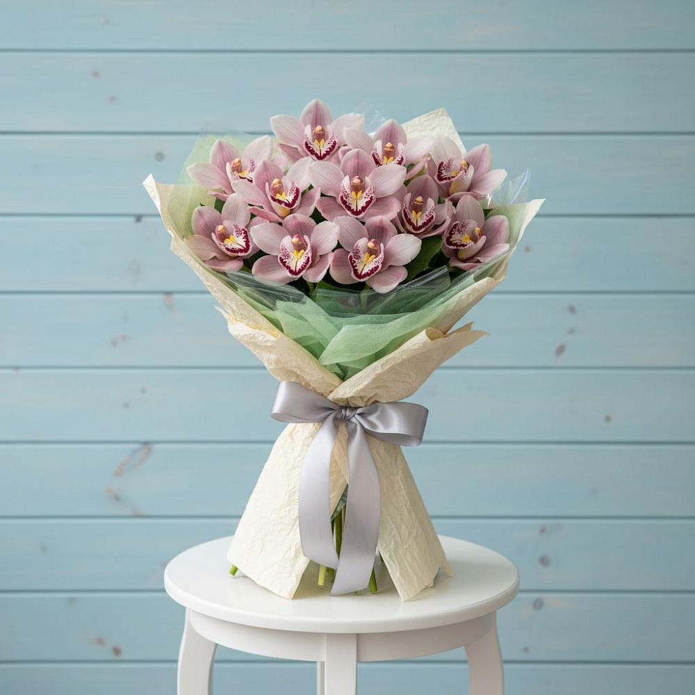 Букет цветов из: Орхидеи и Розы в Ростовановском