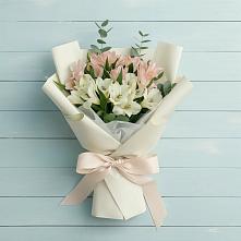 Букет цветов из:  Альстромерии в Ростовановском