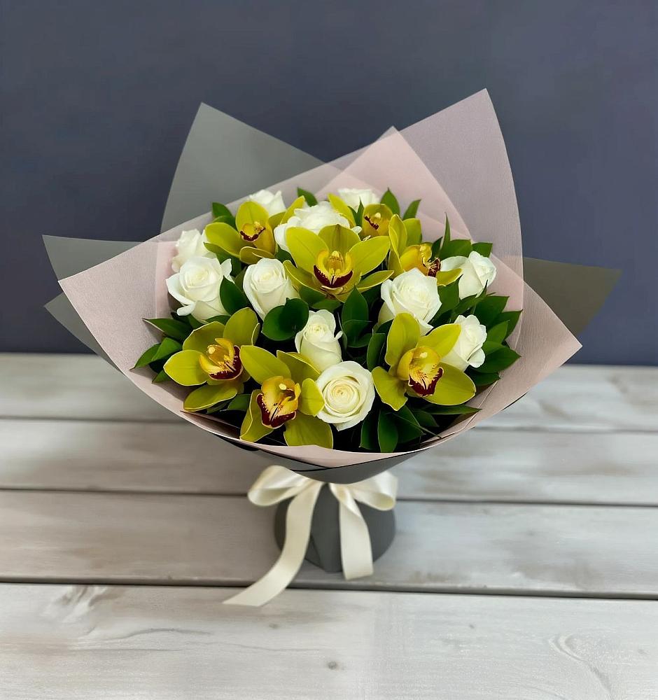 Букет цветов из: Орхидеи и Розы в Ростовановском