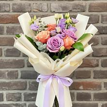 Букет цветов из:  Лизиантусы и Розы #REPLACE_PRED# Ростовановском