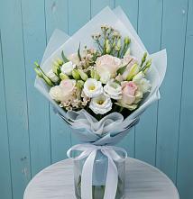 Букет цветов из:  Розы и Лизиантусы #REPLACE_PRED# Ростовановском