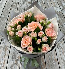Букет цветов из:  Розы в Ростовановском