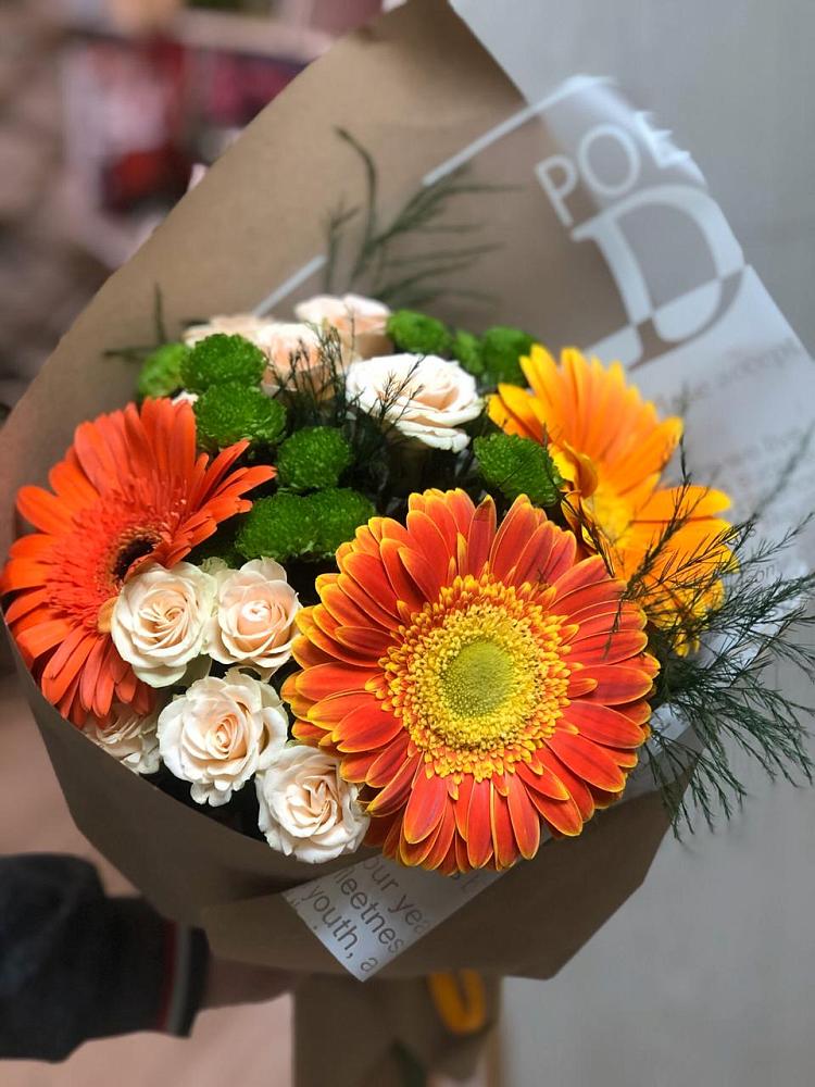 Букет цветов из: Герберы, Хризантемы и Розы в Ростовановском