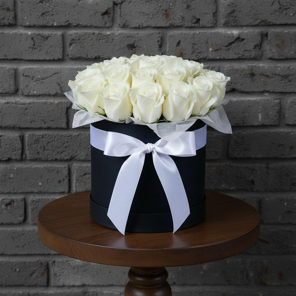 Цветочная композиция из Розы в шляпной коробке в Ростовановском