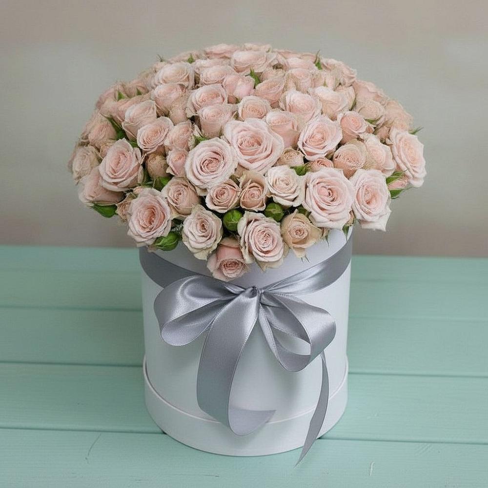 Цветочная композиция из Розы в шляпной коробке в Ростовановском