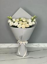 Букет цветов из:  Розы и Лизиантусы в Ростовановском